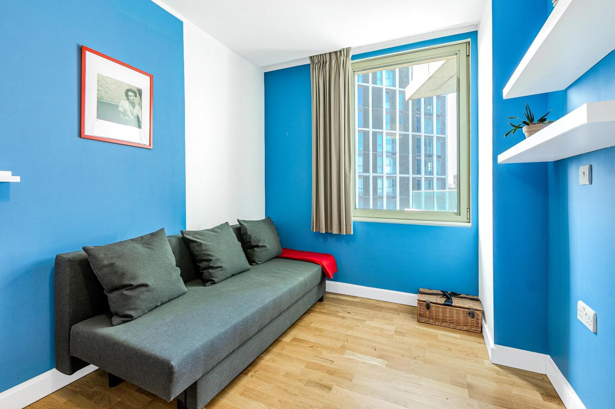 Ferienwohnung New Listing! 2Br With Balcony In Stratford, 3Min Dlr London Exterior foto