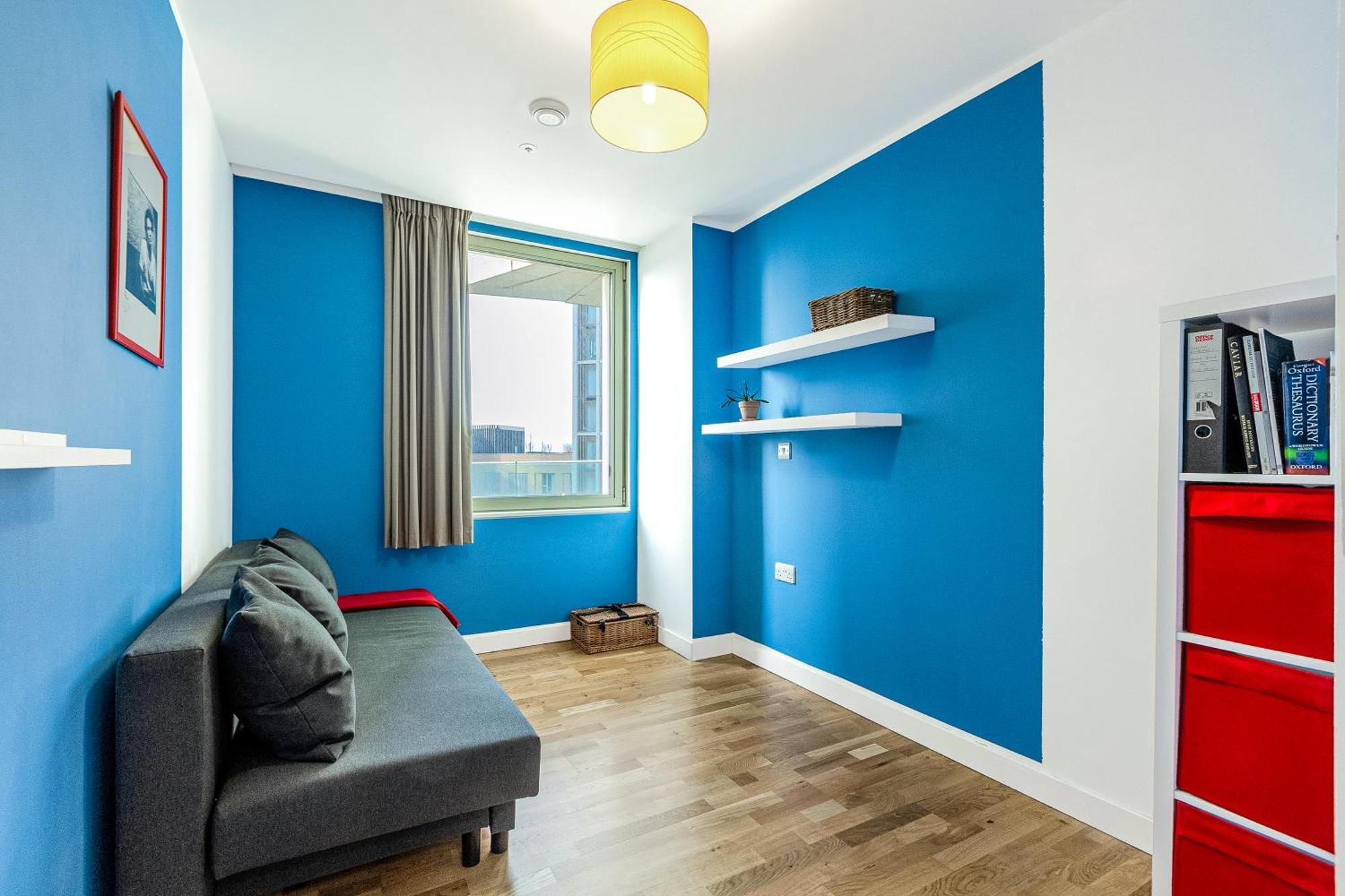 Ferienwohnung New Listing! 2Br With Balcony In Stratford, 3Min Dlr London Exterior foto